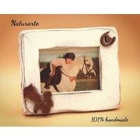 Cornice portafoto in legno di abete sbiancato con sagoma testa cavallo e ragazza